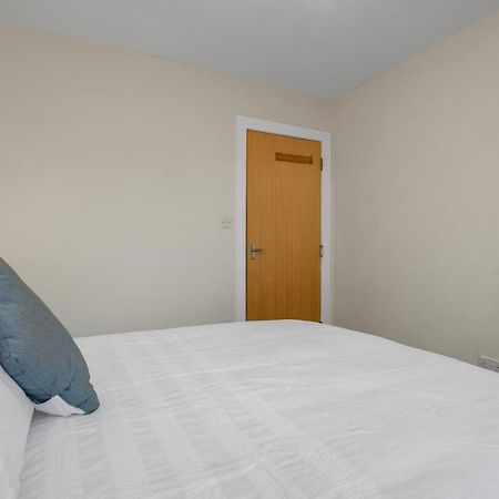 Edinburgh City Center Coady Apartment Sleeps 5 Free Car Park Space מראה חיצוני תמונה