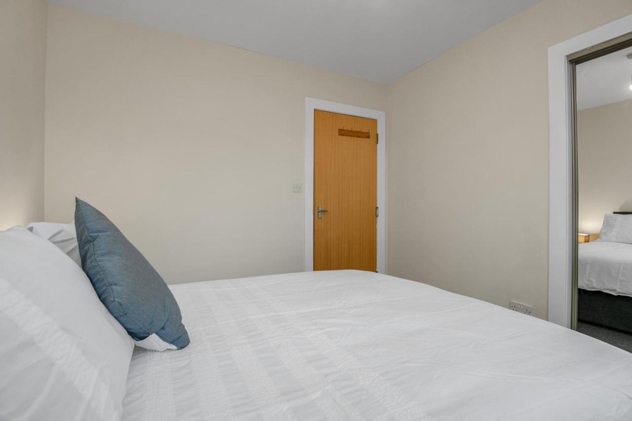 Edinburgh City Center Coady Apartment Sleeps 5 Free Car Park Space מראה חיצוני תמונה