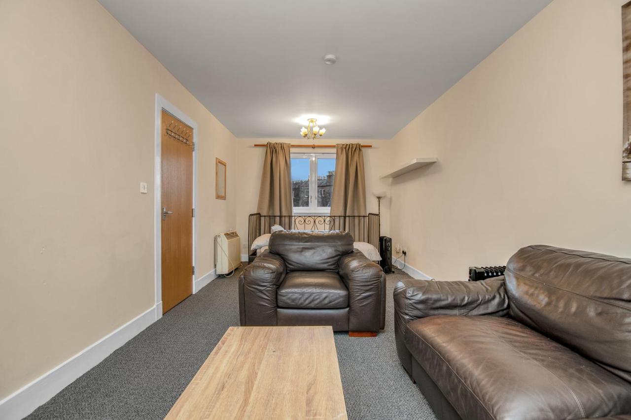 Edinburgh City Center Coady Apartment Sleeps 5 Free Car Park Space מראה חיצוני תמונה