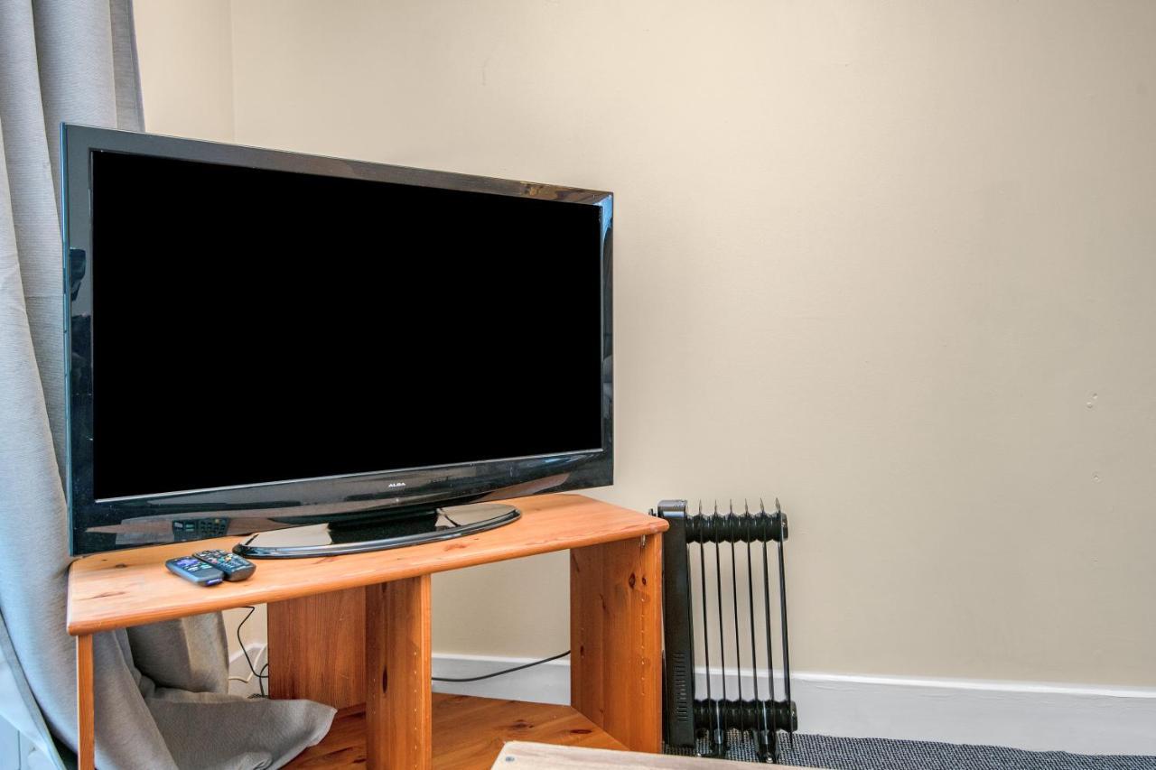 Edinburgh City Center Coady Apartment Sleeps 5 Free Car Park Space מראה חיצוני תמונה