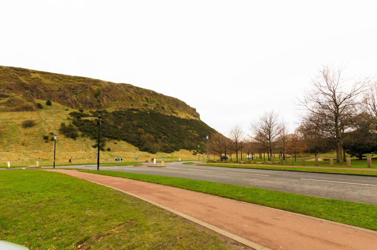 Edinburgh City Center Coady Apartment Sleeps 5 Free Car Park Space מראה חיצוני תמונה